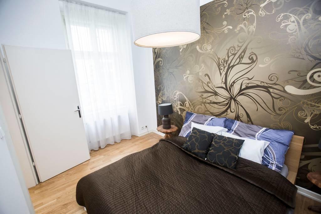 Quiet Apartment With Balcony Charles Bridge Прага Екстер'єр фото